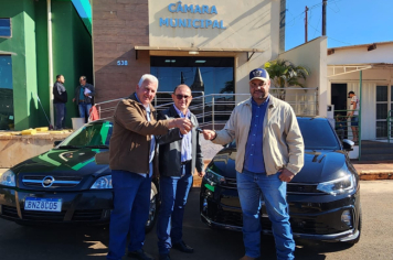 Foto - Entrega do Astra para o Executivo